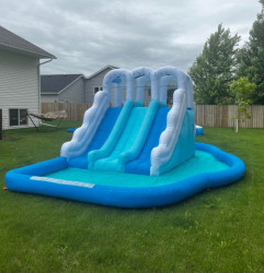 Slide and splash water park